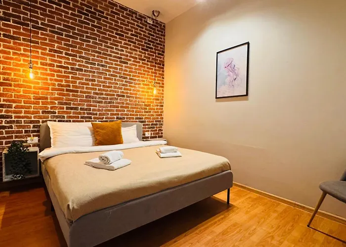Ideal - Spacious & Modern Near Unirii Square Апартаменты