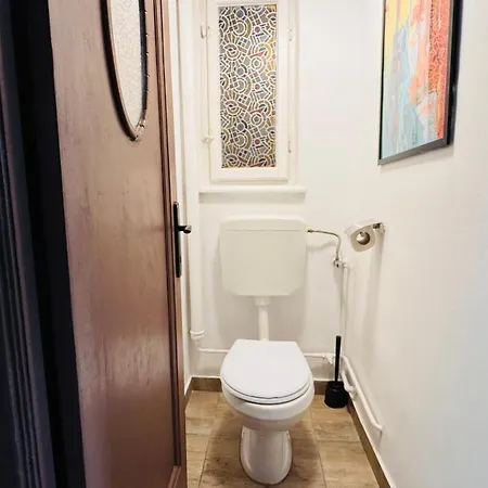 Ideal - Spacious & Modern Near Unirii Square Apartment Bucharest