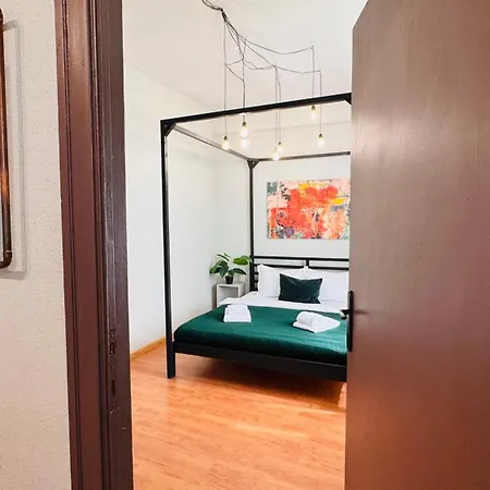 Ideal - Spacious & Modern Near Unirii Square *