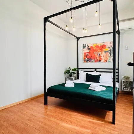 Ideal - Spacious & Modern Near Unirii Square Bucharest