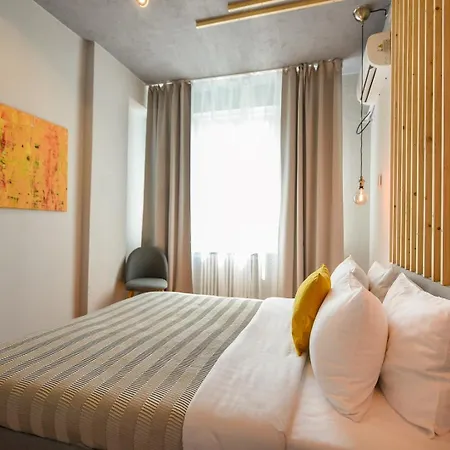 Ideal - Spacious & Modern Near Unirii Square Apartment