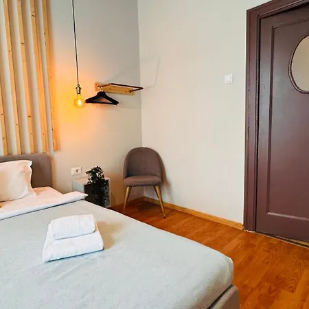 Ideal - Spacious & Modern Near Unirii Square Apartment *