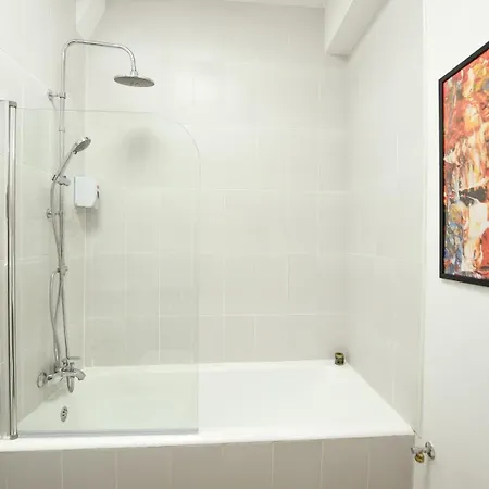Apartment Ideal - Spacious & Modern Near Unirii Square *