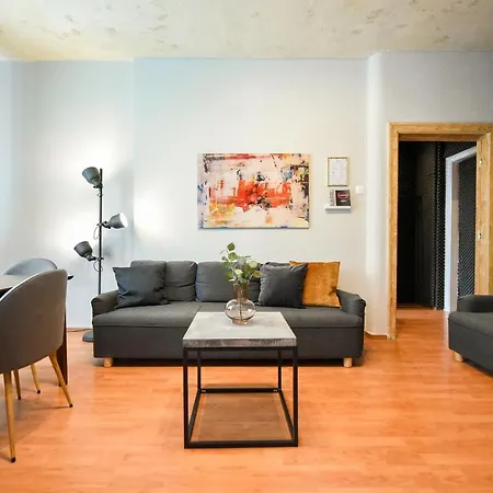 Ideal - Spacious & Modern Near Unirii Square Appartement Boekarest