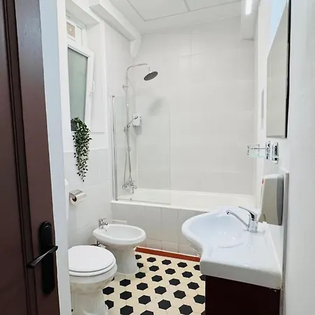 Ideal - Spacious&modern Near Unirii Square Apartamento