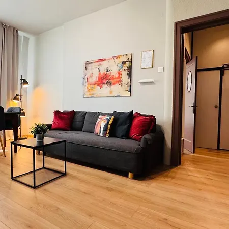 Ideal - Spacious & Modern Near Unirii Square