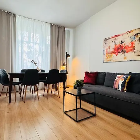 Apartman Ideal - Spacious & Modern Near Unirii Square Bukarest