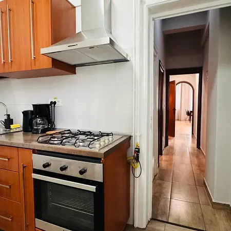 Ideal - Spacious & Modern Near Unirii Square
