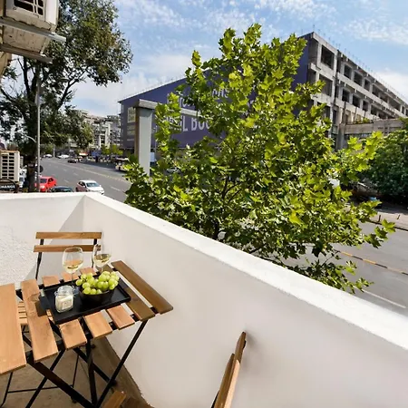 Appartement Ideal - Spacious & Modern Near Unirii Square *